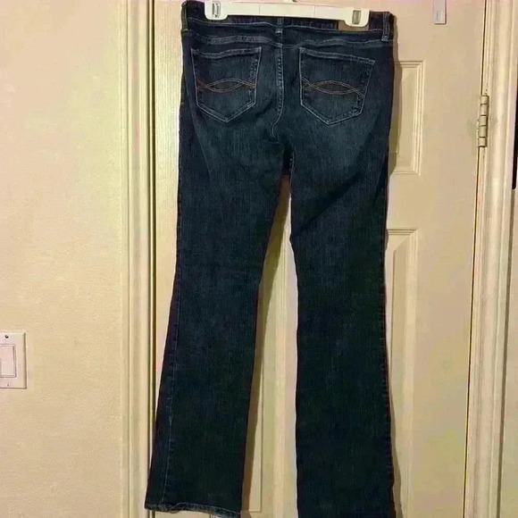Abercrombie &Fitch jeans - Picture 2 of 3